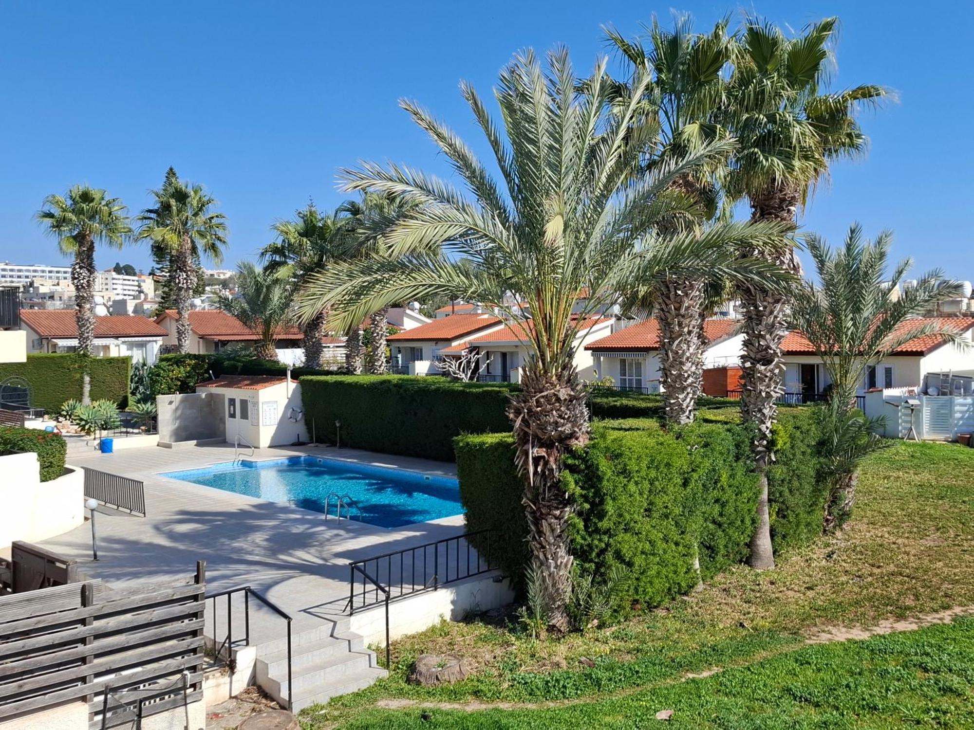 Apartment In Kato Pafos & 10 Min To Venus Beach ภายนอก รูปภาพ
